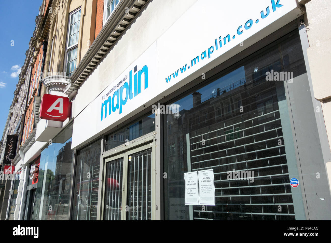 A closed Maplin store on Tottenham Court Road, London, UK Stock Photo