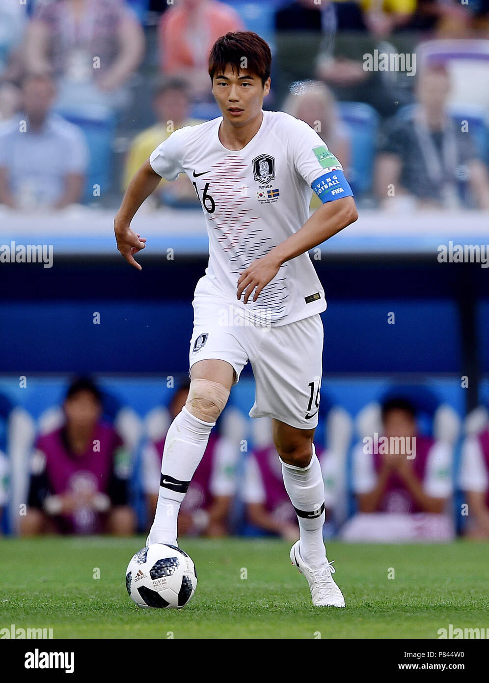 NIZHNIY NOVGOROD, RUSSIA - JUNE 18: Sungyueng Ki of Korea Republic in action during the 2018 FIFA World Cup Russia group F match between Sweden and Korea Republic at Nizhniy Novgorod Stadium on June 18, 2018 in Nizhniy Novgorod, Russia. (Photo by Lukasz Laskowski/PressFocus/MB Media) Stock Photo