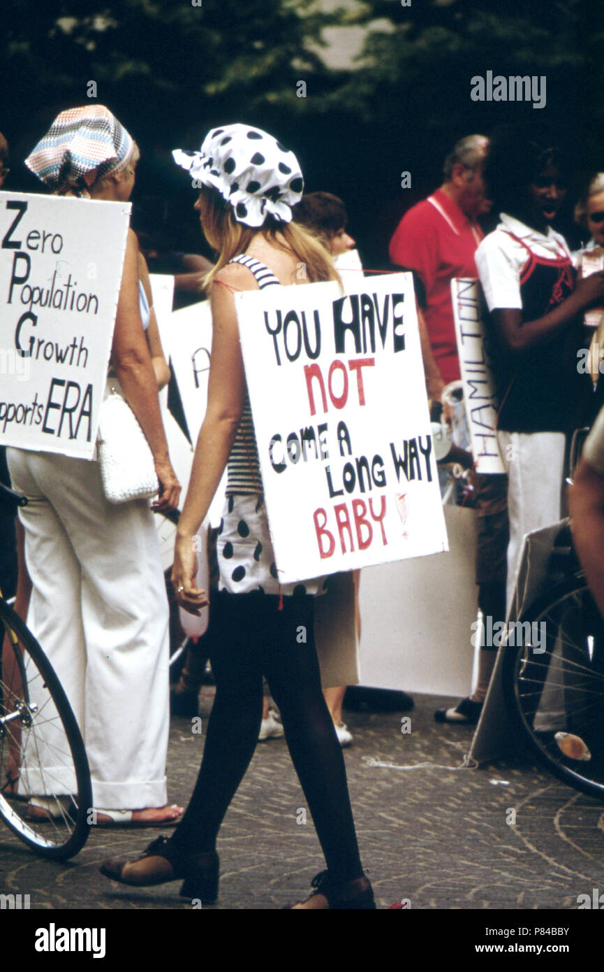 Womens rights protest 1970s sign hires stock photography and images