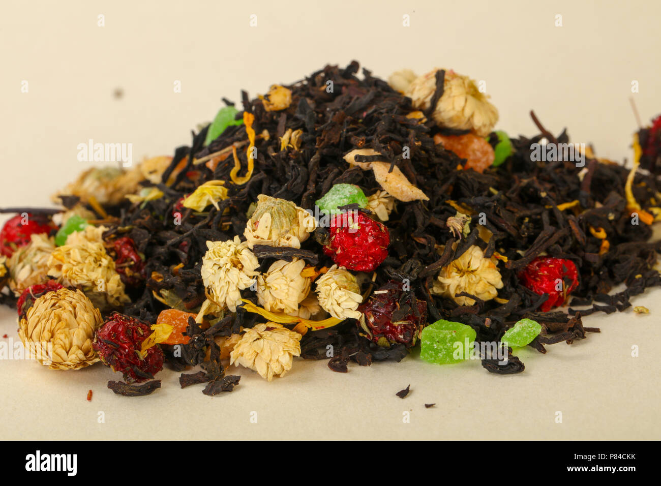 Aroma tea heap with fruit, berries and herbs Stock Photo - Alamy