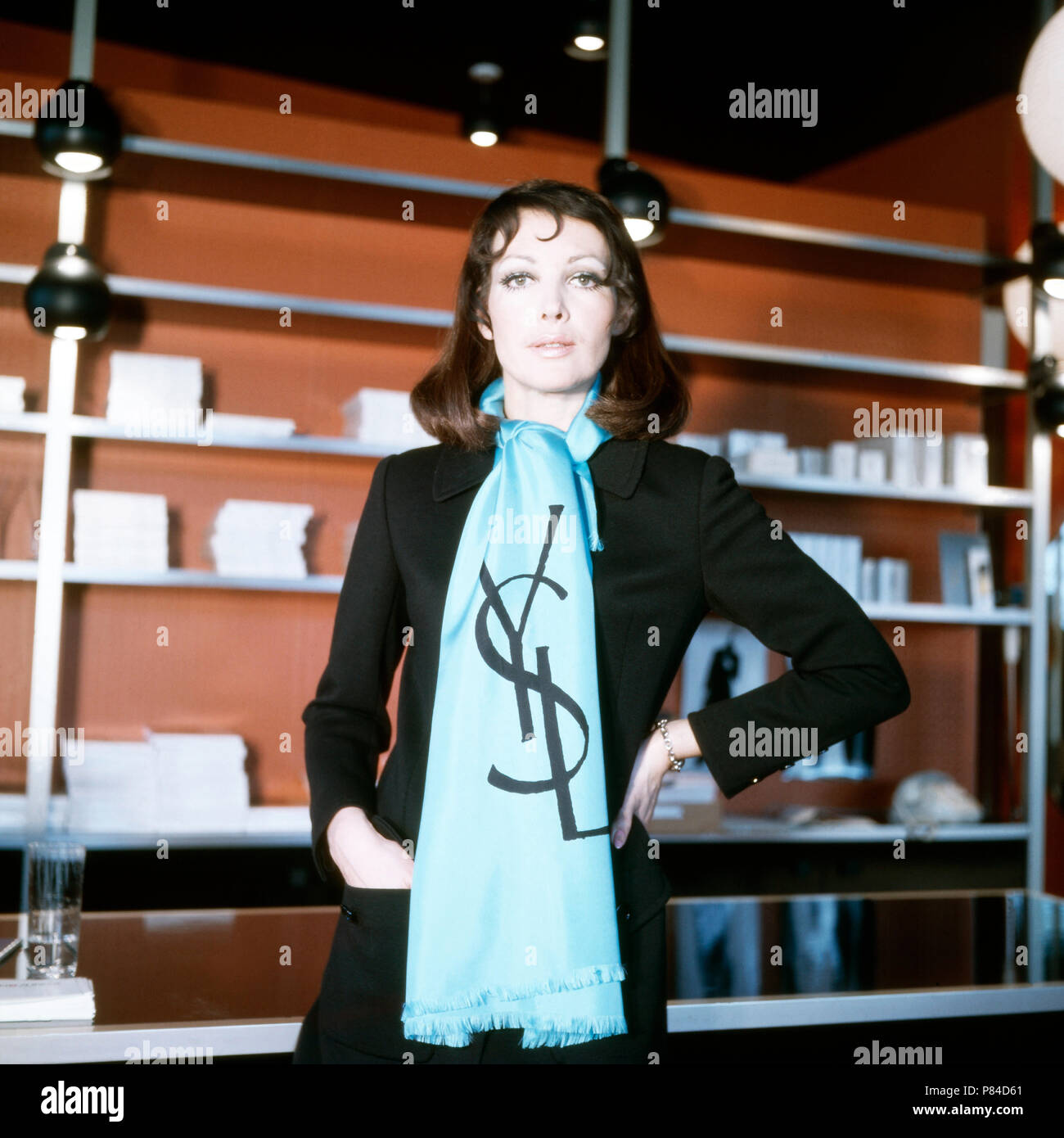 Yves saint laurent 1970s hi-res stock photography and images Yves saint laurent 1970s hi-res stock photography and images