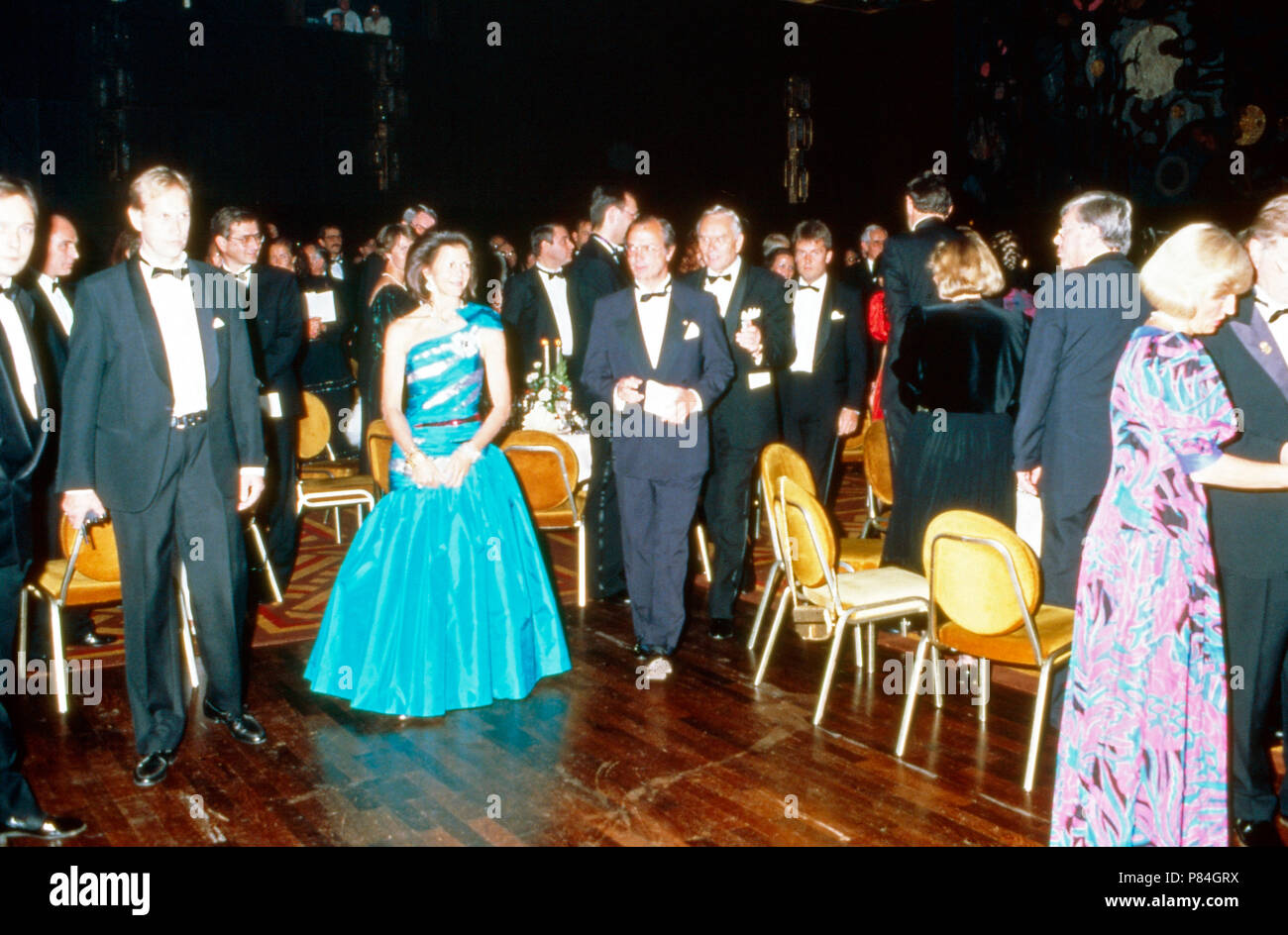 Das schwedische Königspaar in Deutschland: Königin Silvia und König Carl XVI. Gustaf von Schweden, Deutschland 1989. Swedish royals visiting Germany: Queen Silvia and King Carl XVI Gustaf of Sweden, Germany 1989. Stock Photo