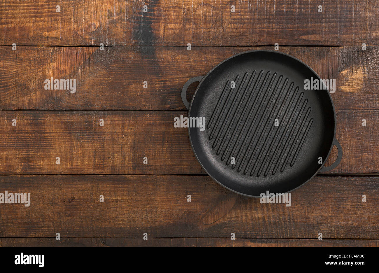 Empty grill hi-res stock photography and images - Alamy