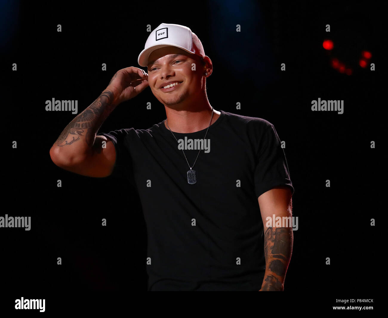 Kane brown cma fest hi-res stock photography and images - Alamy