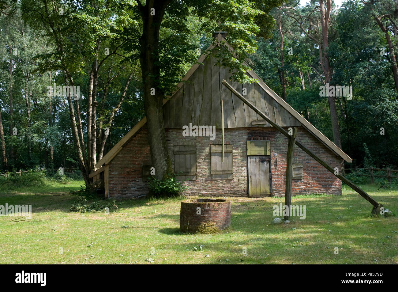 Oud huisje in Buurserzand; Old house Buurserzand Stock Photo