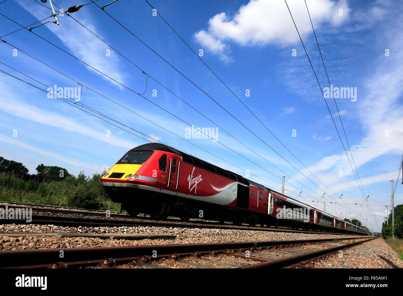 Virgin trains 43 302, East Coast Main Line Railway, Peterborough, Cambridgeshire, England, UK Stock Photo