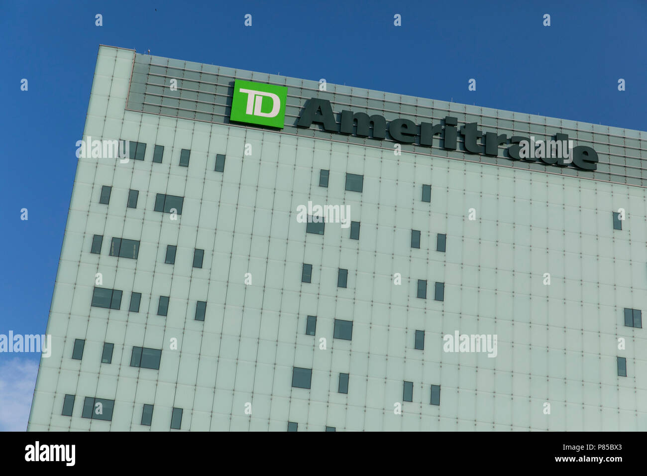 Td ameritrade hires stock photography and images Alamy