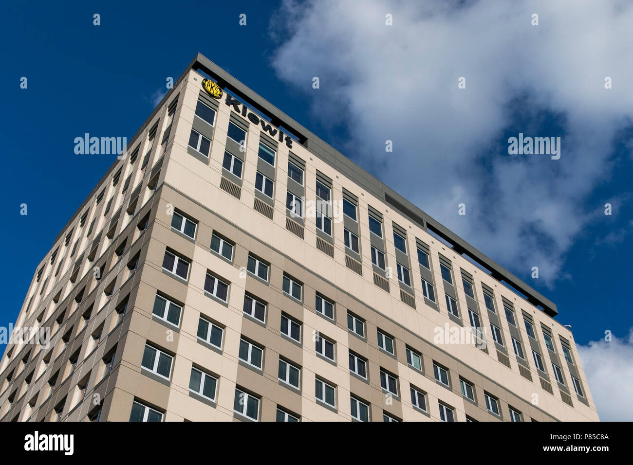 Berkshire Hathaway Office High Resolution Stock Photography And Images Alamy