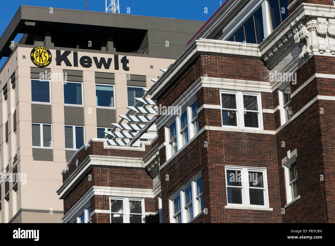 Kiewit corporation hires stock photography and images Alamy