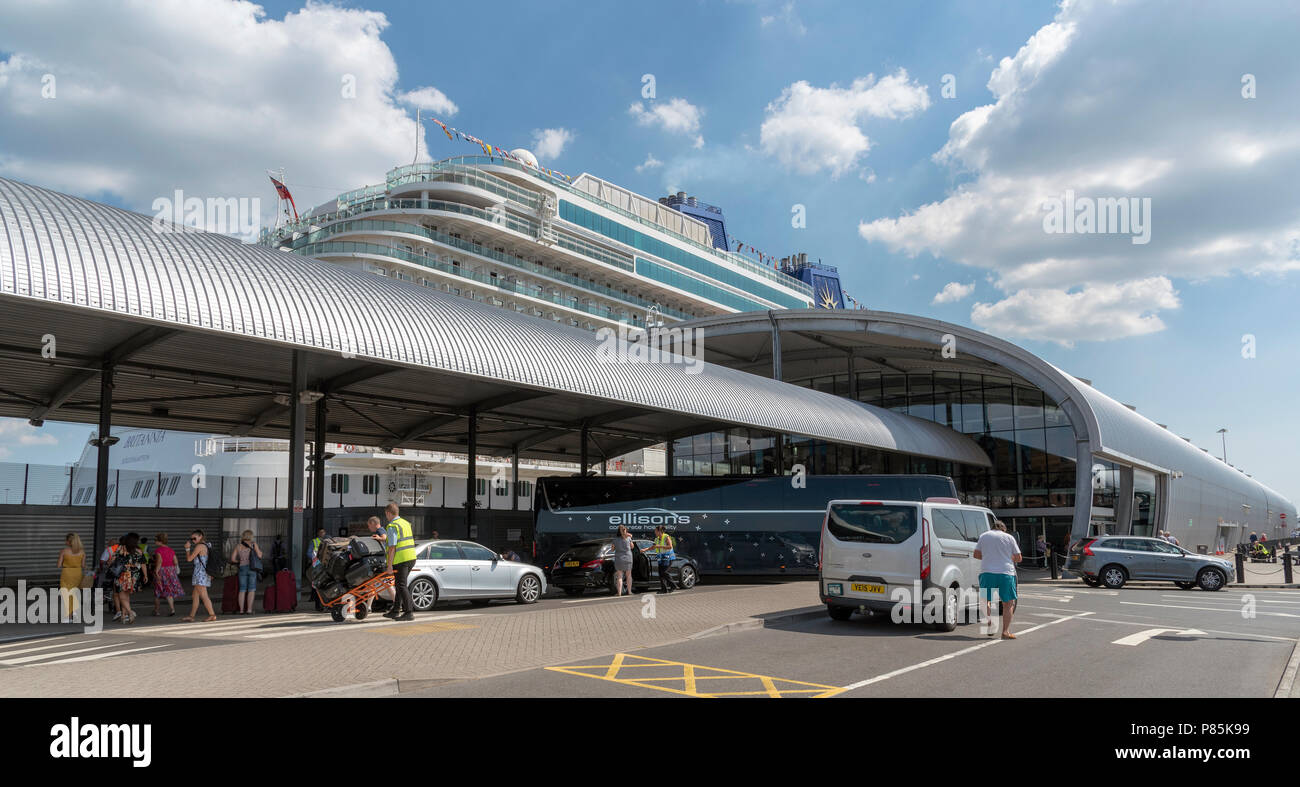Southampton Ocean Terminal Stock Photos & Southampton Ocean Terminal