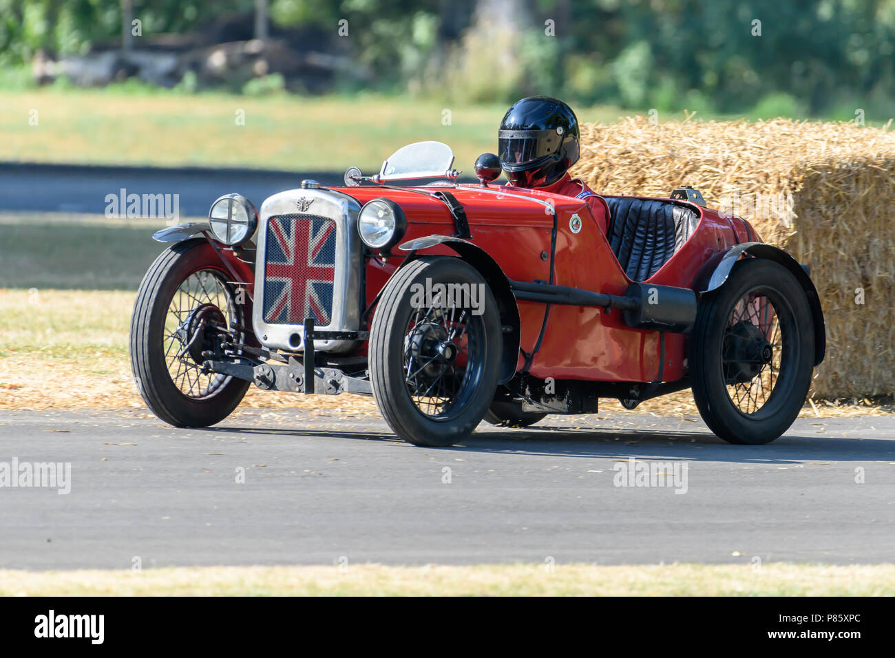 Classic car racing Stock Photo Alamy