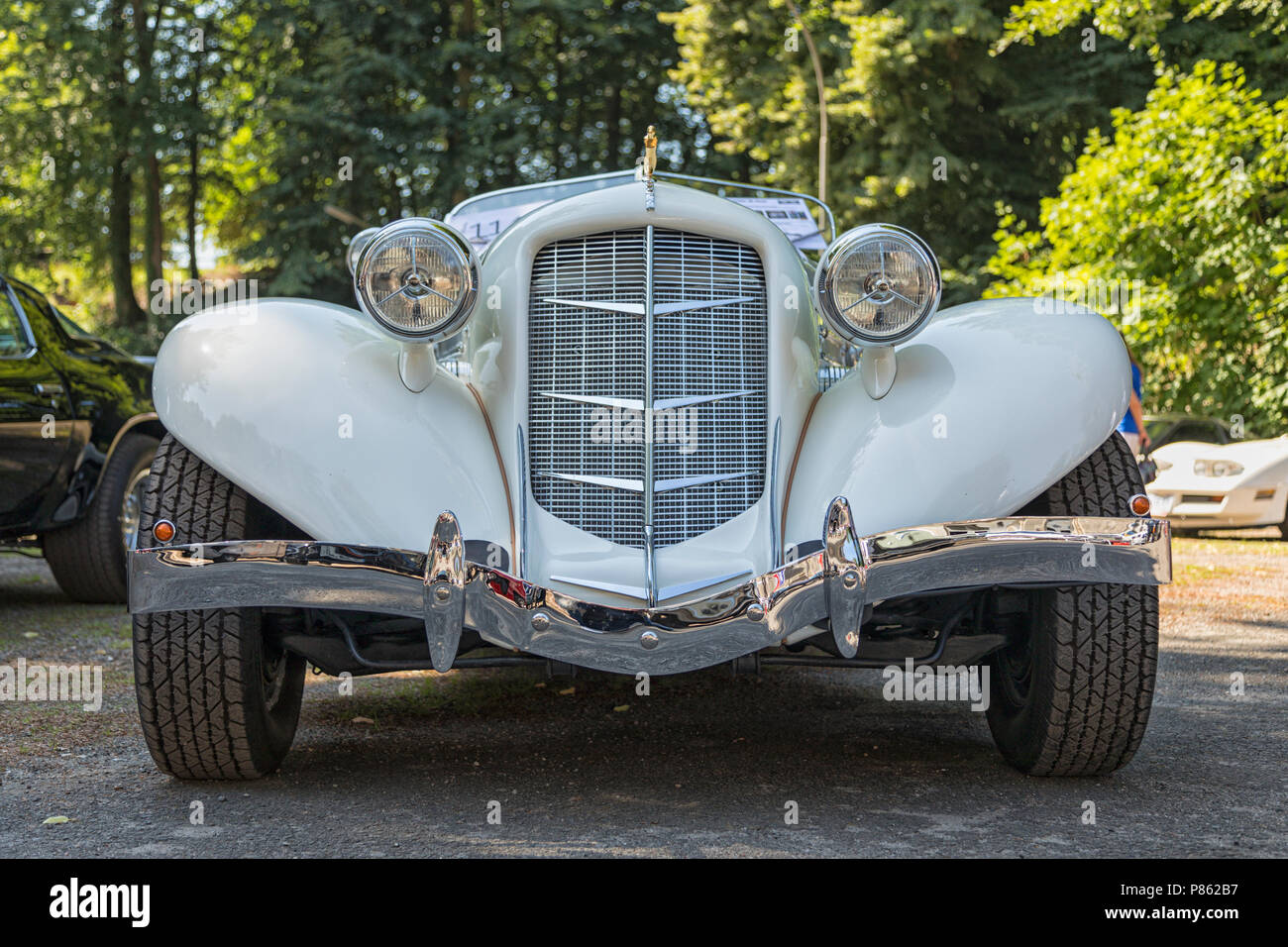 Auburn speedster hi-res stock photography and images - Alamy