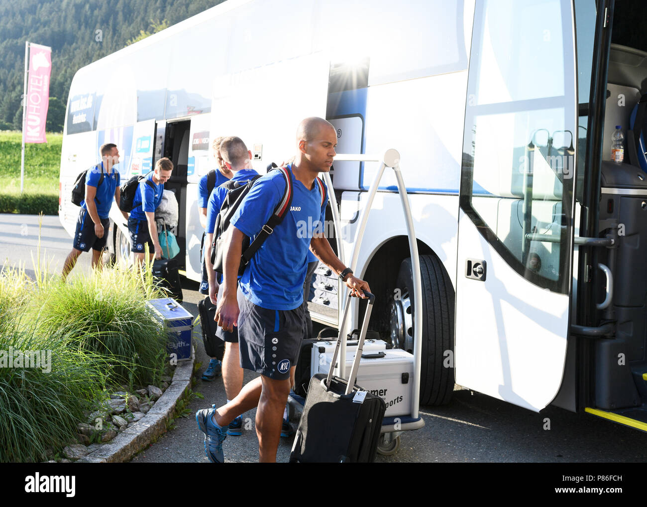 The team bus in front of the Cow Hotel By Rilano. David Pisot (KSC ...