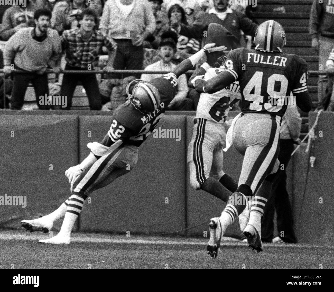 December 19, 1986 - San Francisco, California, U.S - San Francisco 49ers  vs. Los Angles Rams at Candlestick Park Friday, December 19, 1986. 49ers  Beat Rams 24-14. San Francisco 49ers Running Back