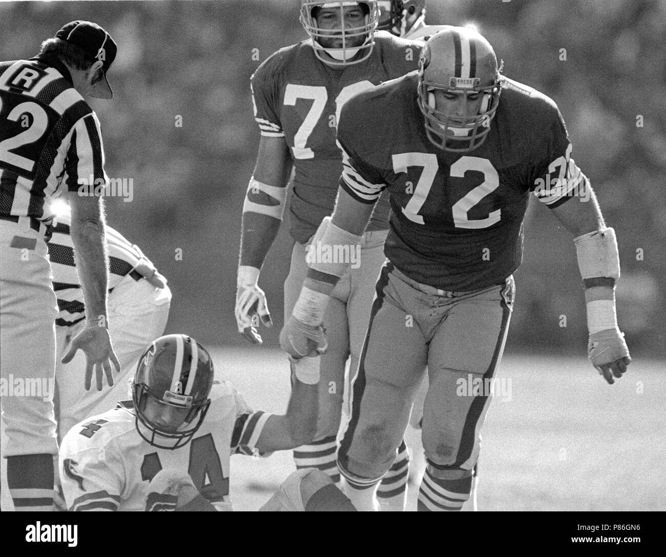 San Francisco, California, USA. 8th Nov, 1981. San Francisco 49ers vs.  Atlanta Falcons at Candlestick Park Sunday, November 8. 1981. 49ers beat  Falcons 17-14. San Francisco Head Coach Bill Walsh. Credit: Al