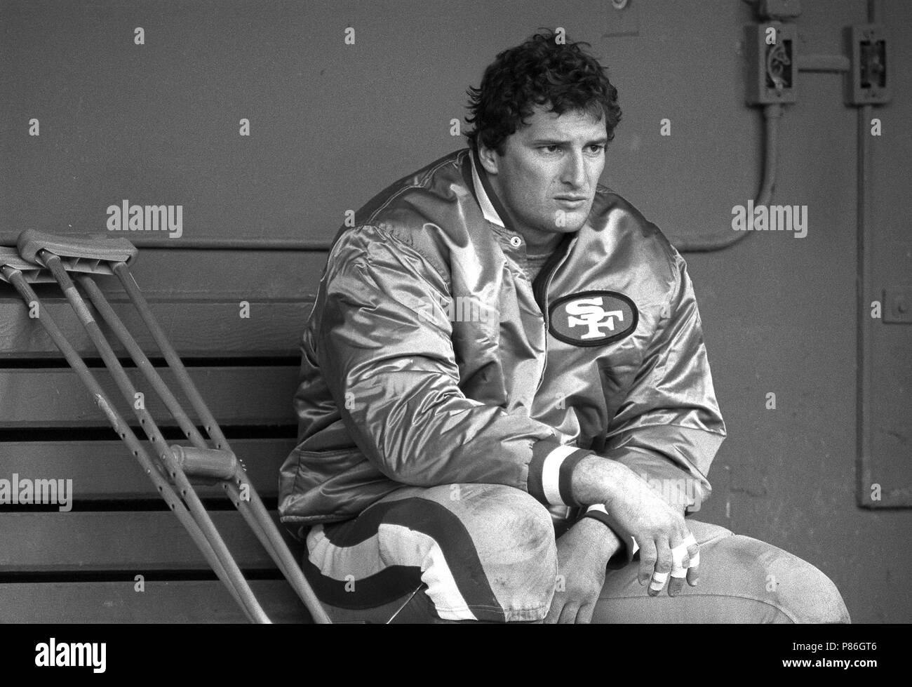 San Francisco, California, USA. 23rd Nov, 1986. San Francisco 49ers vs. Atlanta Falcons at Candlestick Park Sunday, November 23, 1986. 49ers Beat Falcons 20-0. San Francisco 49ers Defensive End Jeff Stover (72) was injured. Credit: Al Golub/ZUMA Wire/Alamy Live News Stock Photo