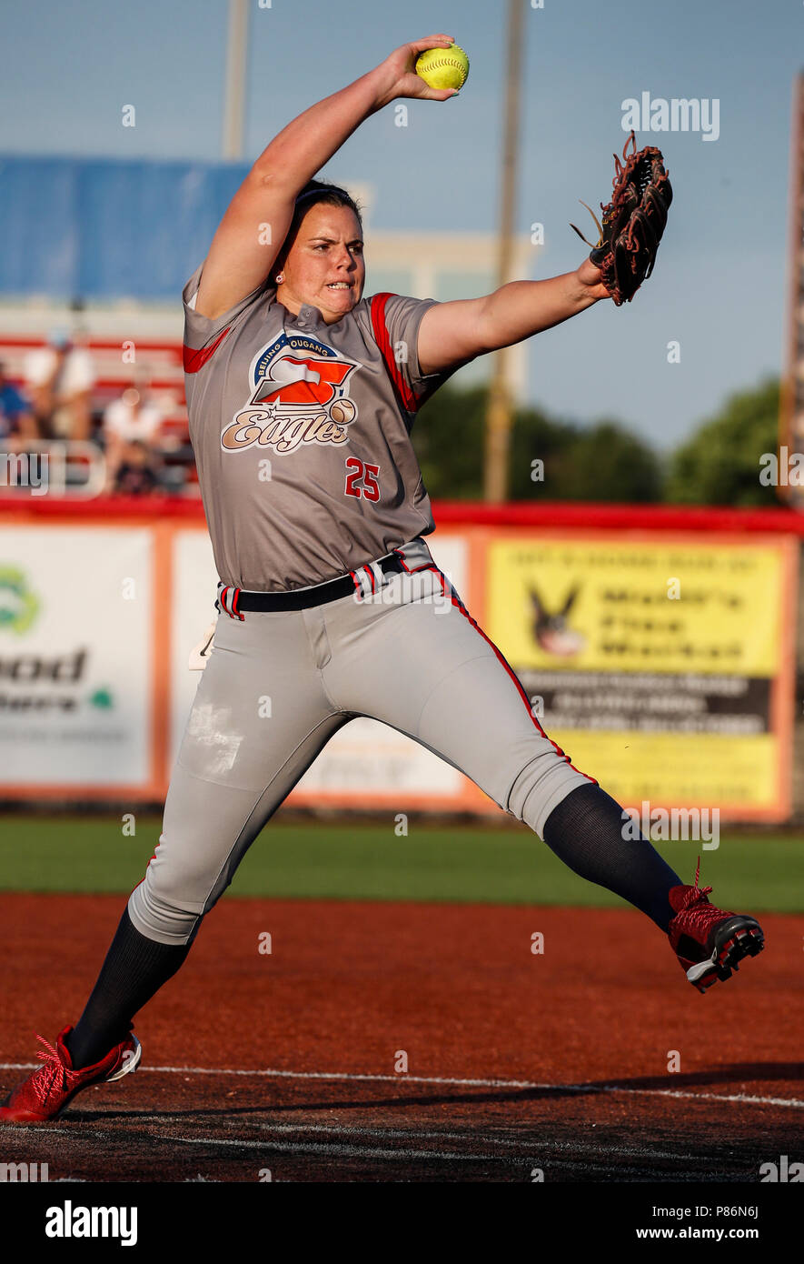 Chicago, USA. 9th June, 2018. Beijing Eagles' Allie Walljasper competes