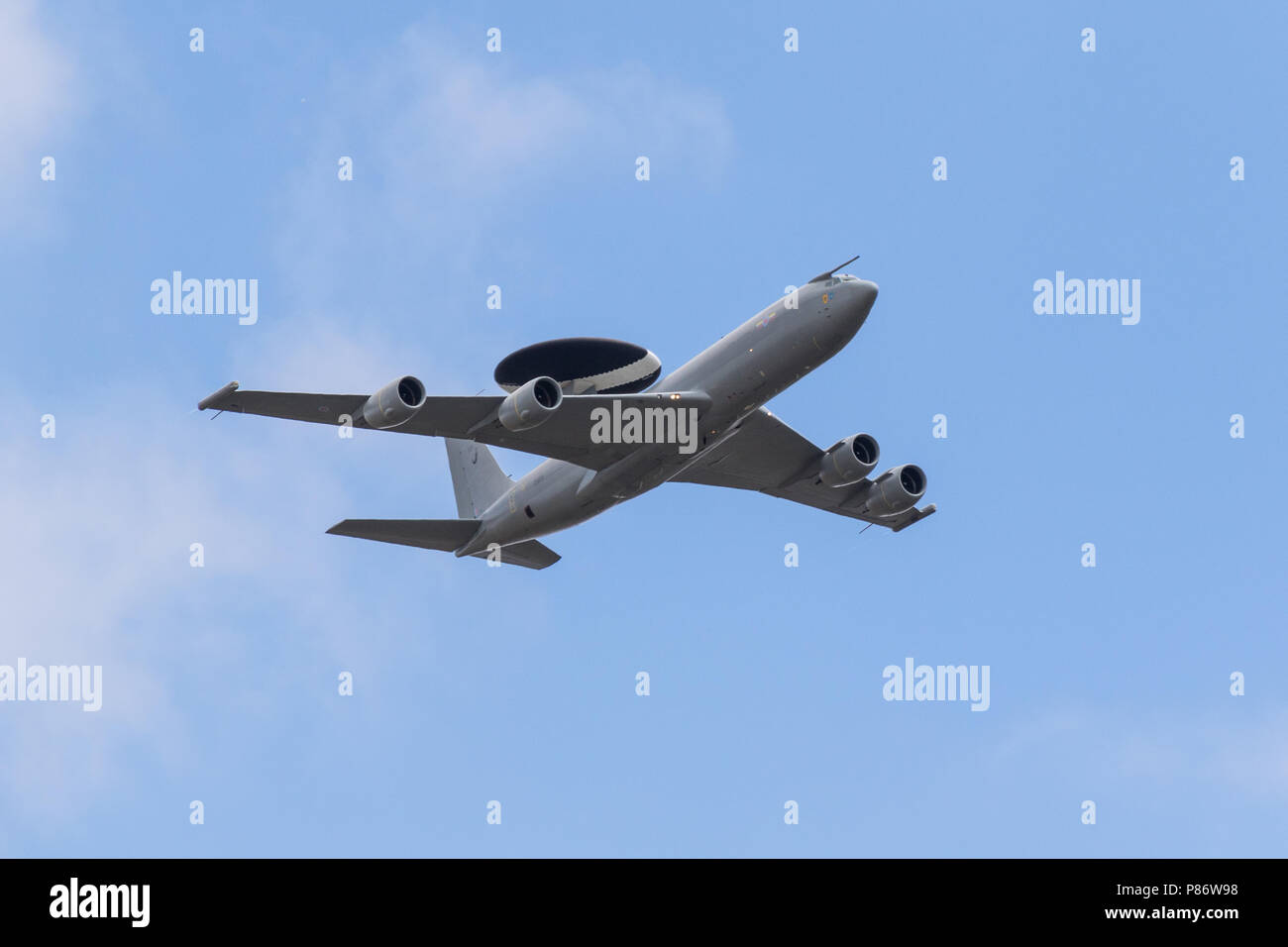 London, UK. 10th July, 2018. RAF E-3D Sentry soar across the sky to celebrate the RAF100 centenary flypast in London. Credit: Gary Woods/Alamy Live News Stock Photo