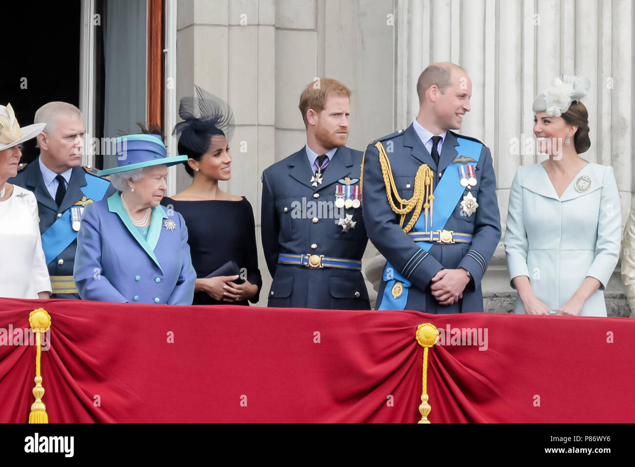 London, UK. 10th July 2018. Members of the British Royal Family watching the flypast from Buckingham Palace Balcony to commemorate 100 years of the RAF Credit: amanda rose/Alamy Live News Stock Photo