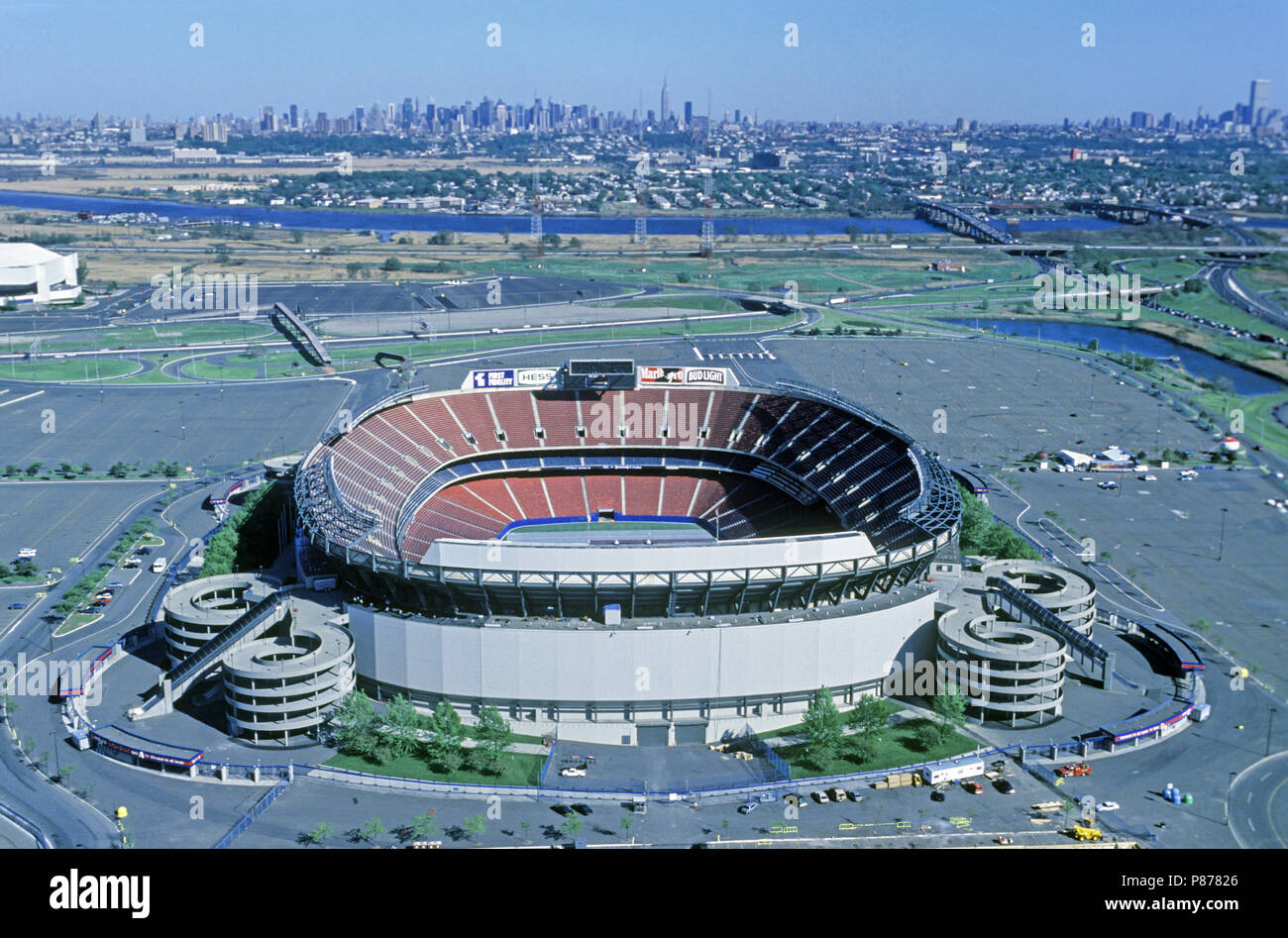 1990 HISTORICAL GIANT'S STADIUM (©KIVITT & MYERS 1976) MEADOWLANDS SPORTS  COMPLEX EAST RUTHERFORD NEW JERSEY USA Stock Photo - Alamy