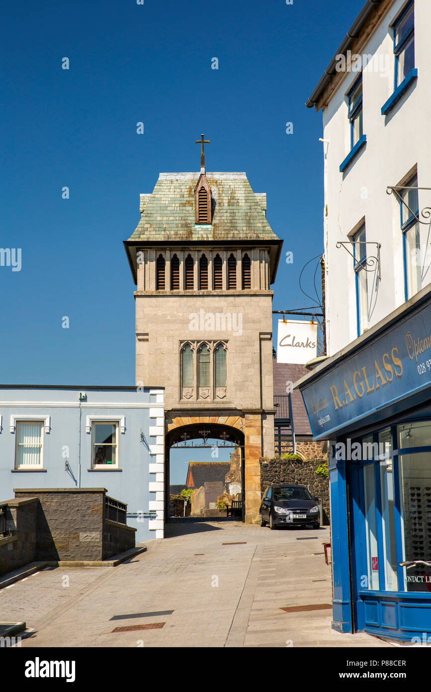 UK, Northern Ireland, Co Antrim, Carrickfergus, Market Place, St Nicholas’ gate tower containing