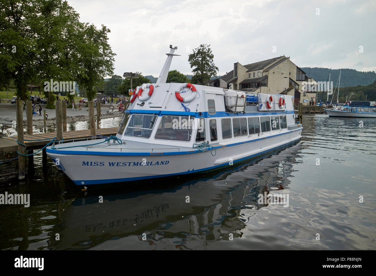 miss westmorland windermere lake cruises passenger boat tied up at pier