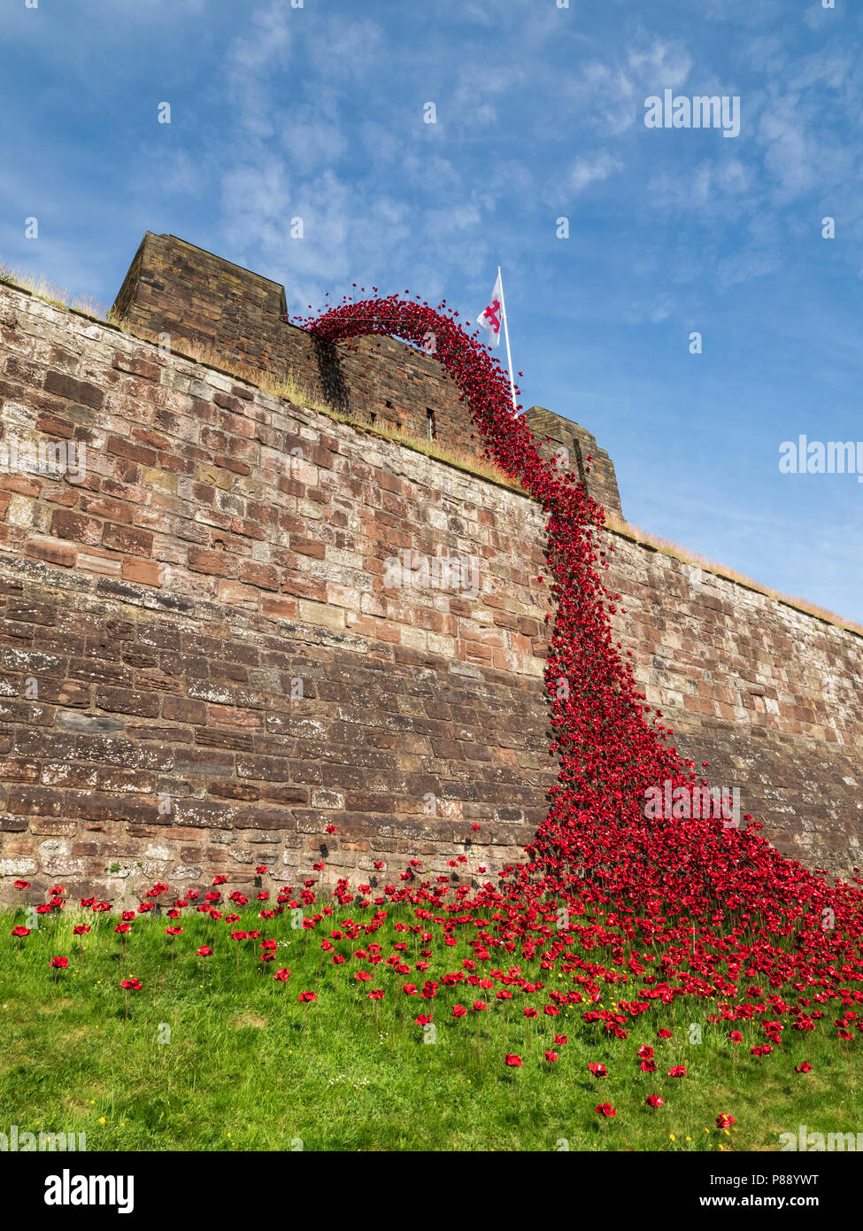 Carlisle Castle, Cumbria, UK:Weeping Window commemorative art installation, 100 years since WW1. 888,246 ceramic art poppies mark the number of lives  Stock Photo