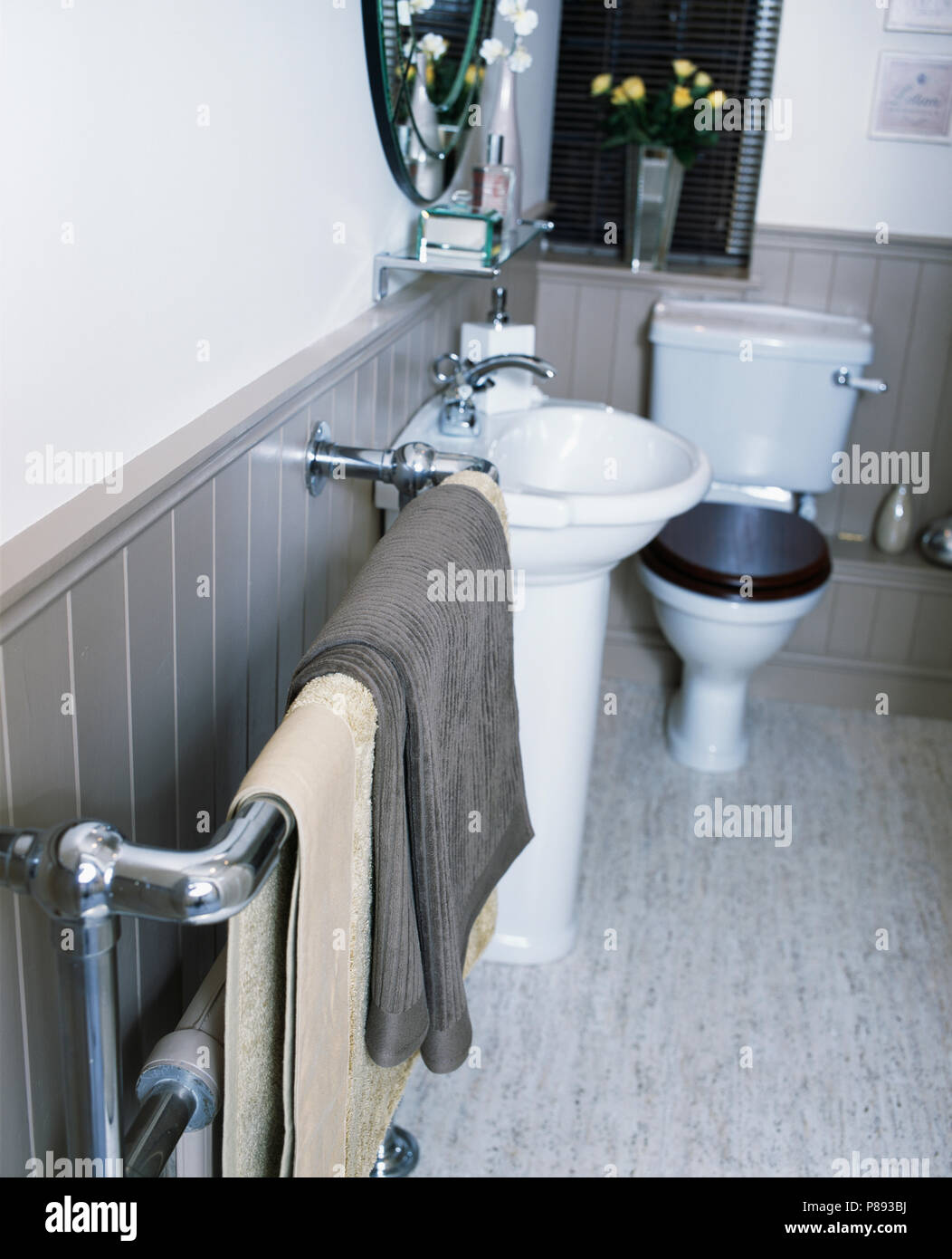 Dado Rails High Resolution Stock Photography And Images Alamy