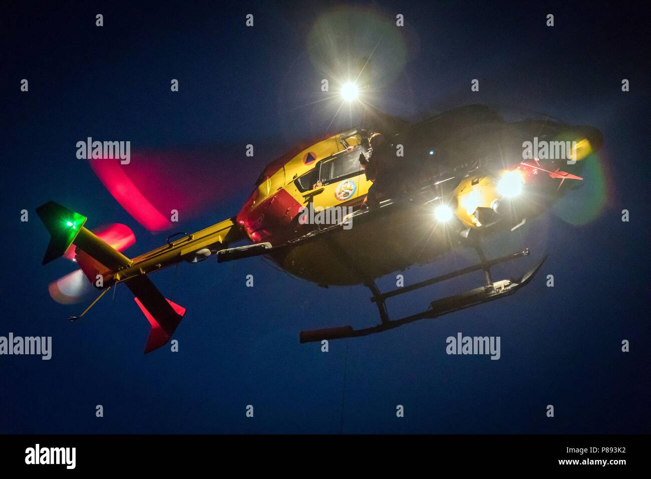 FIRST RESPONDER TRAINING IN HELICOPTER TRANSPORT Stock Photo
