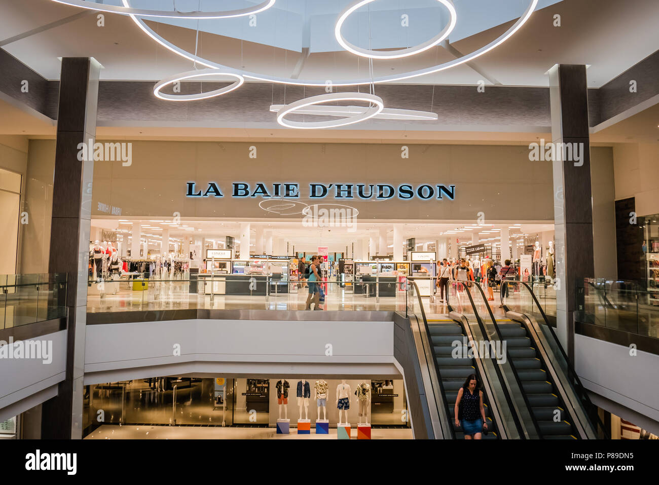 The hudson bay store hi-res stock photography and images - Alamy