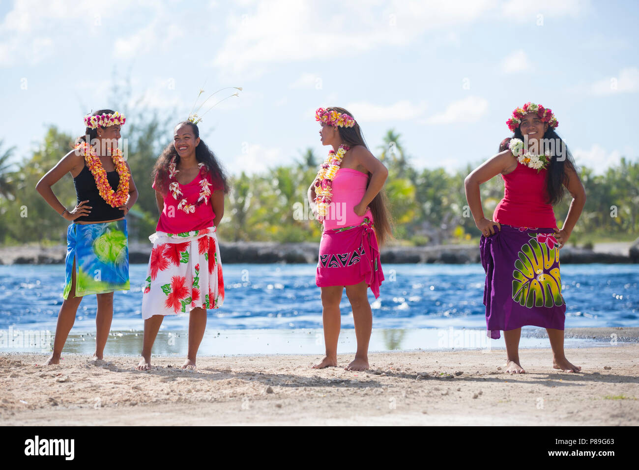 Polynesian women of Manihi Atoll Stock Photo
