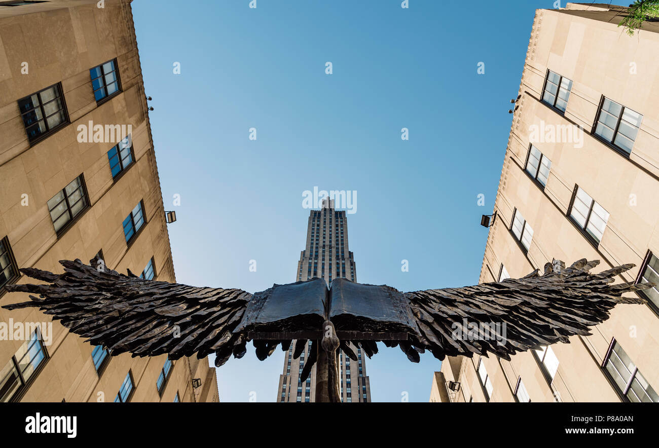 20 rockefeller center hi-res stock photography and images - Alamy