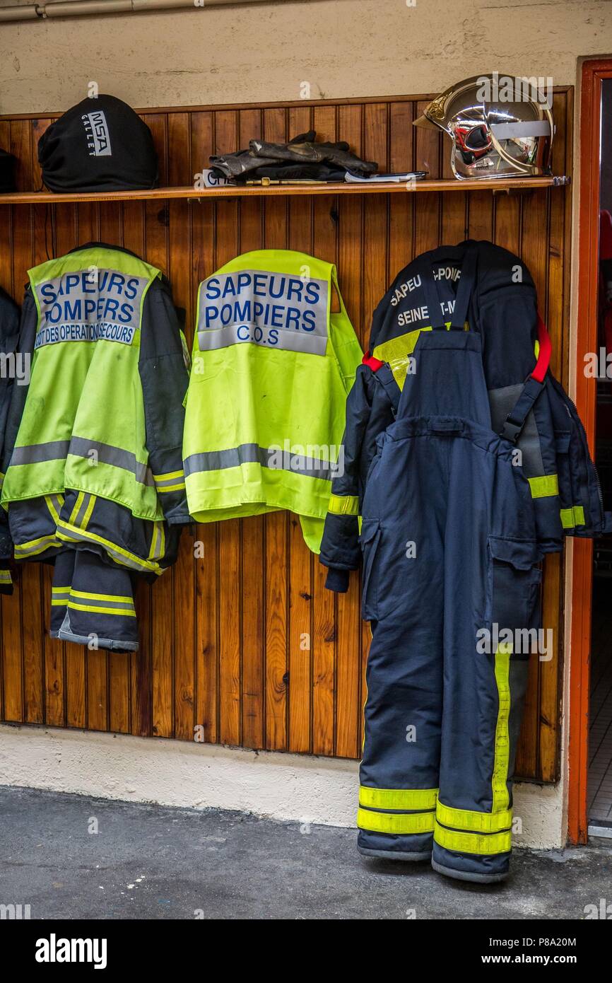 FIREFIGHTERS' UNIFORMS Stock Photo Alamy