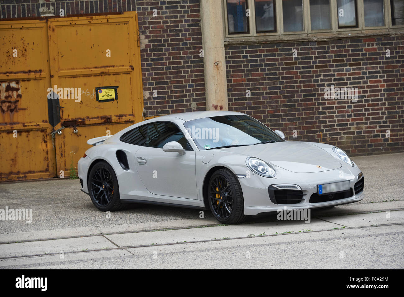 Porsche 991 hi-res stock photography and images - Alamy