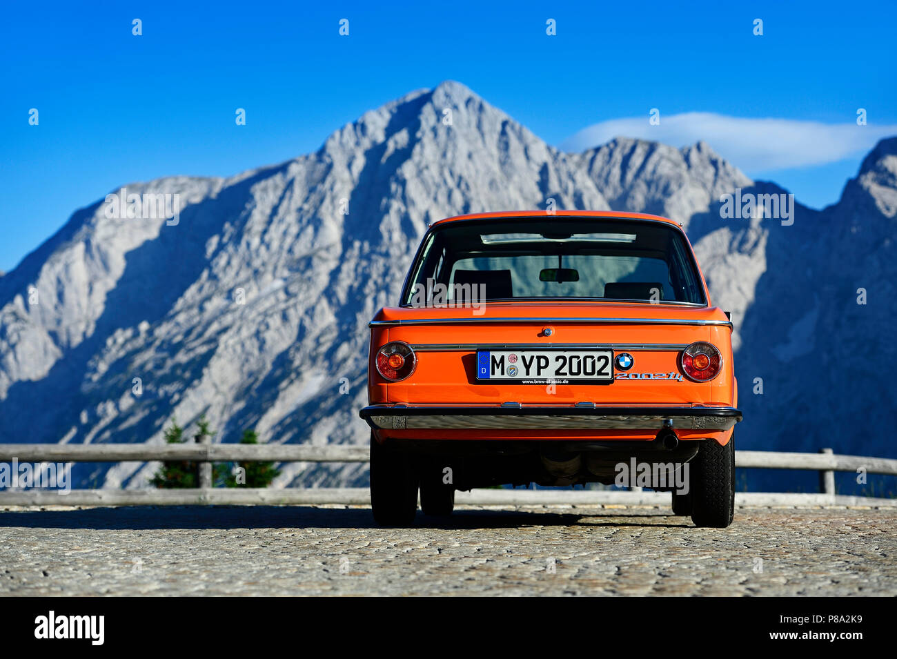 Classic car road trip hi-res stock photography and images - Alamy
