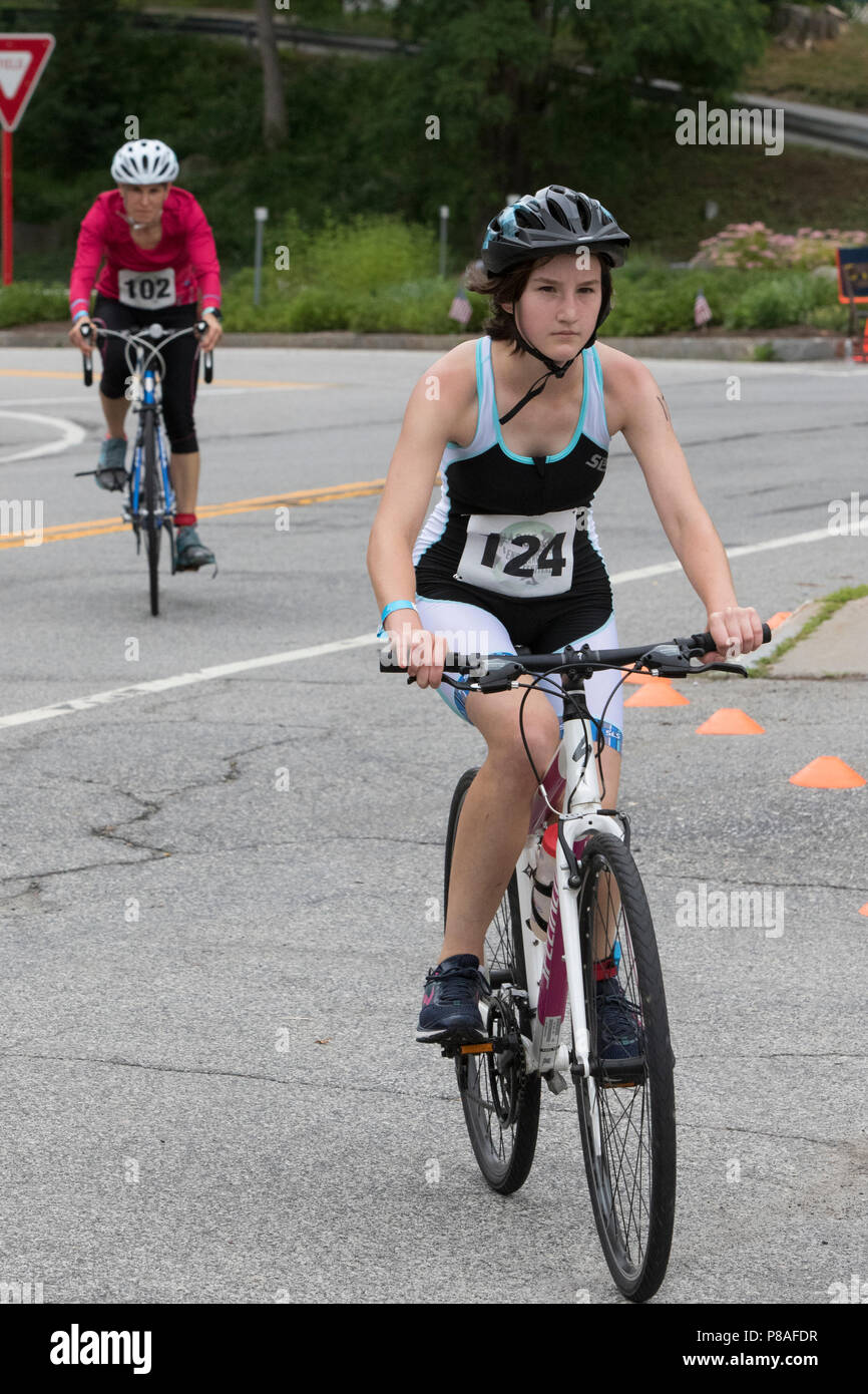 Carolyn Scheungrab during the bike segment at the 2018 Hague Endurance Festival Duathlon Stock Photo