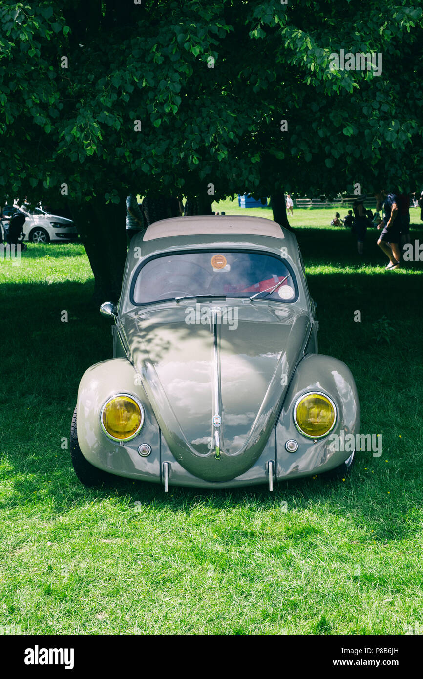1950s england car hi-res stock photography and images - Alamy