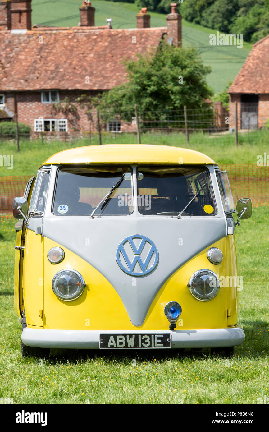 1967 VW Split Screen Volkswagen camper van at a VW show. Stoner Park ...