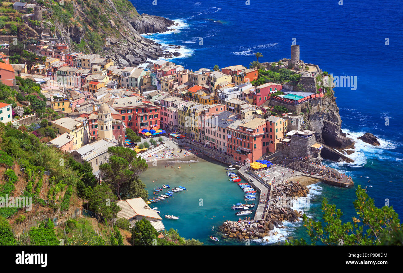 Aerial view of Vernazza vilagge on Mediterranean coast, Cinque Terre, Italy Stock Photo