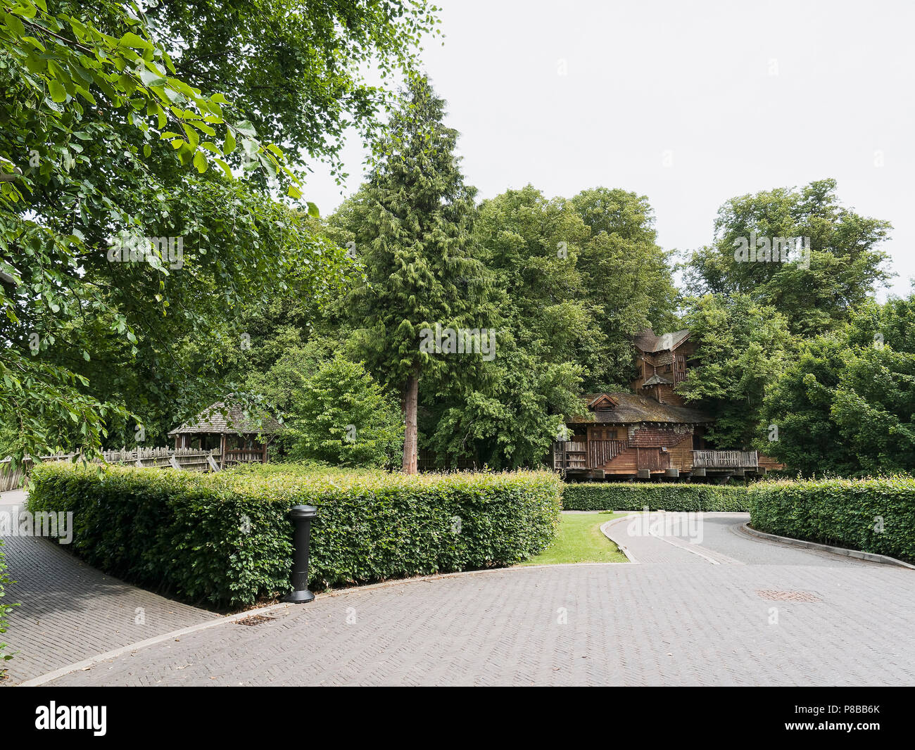 Tree House At Alnwick Gardens Northumberland Uk Stock Photo