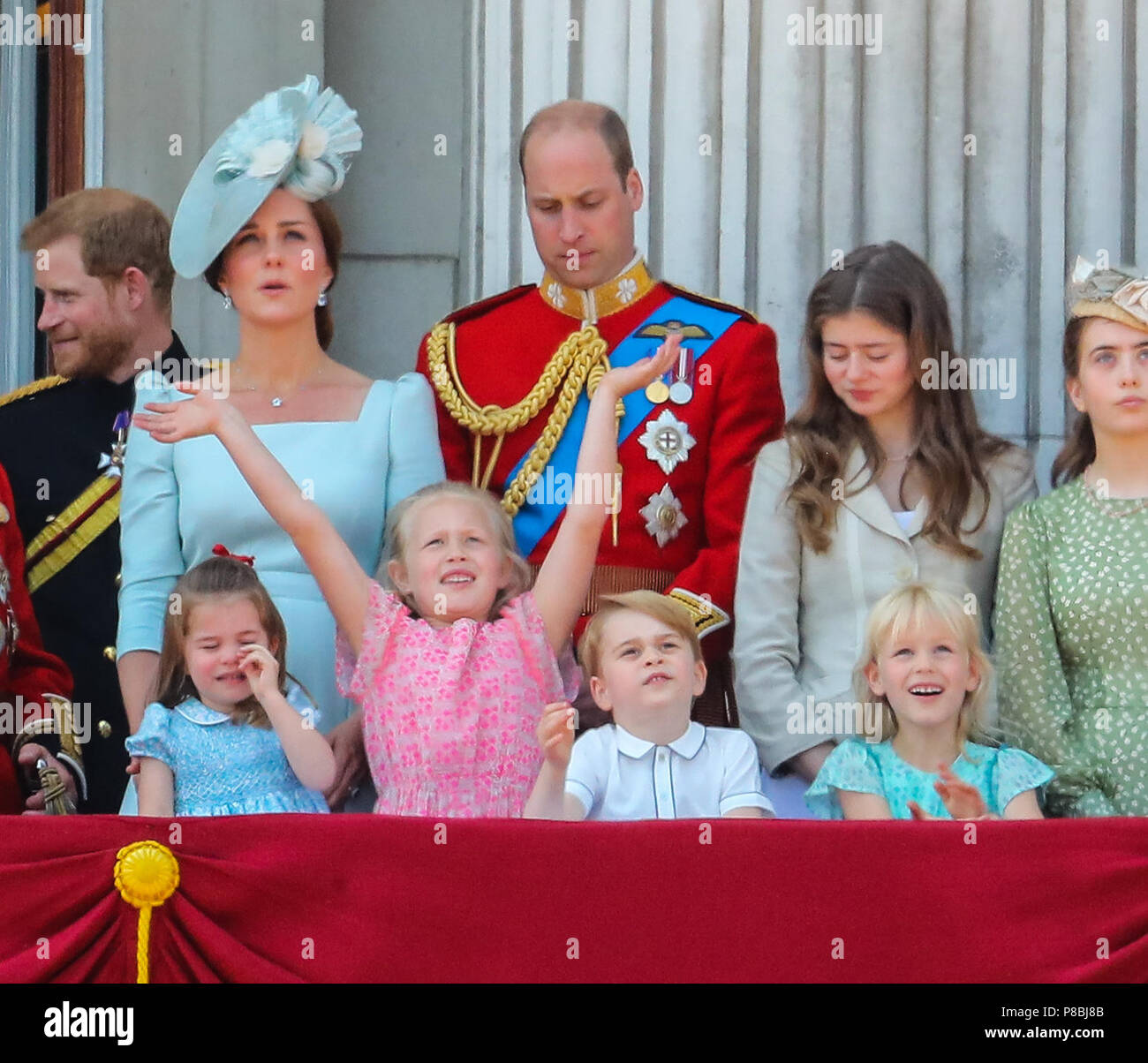 Page 2 Savannah Phillips And Isla Phillips High Resolution Stock Photography And Images Alamy