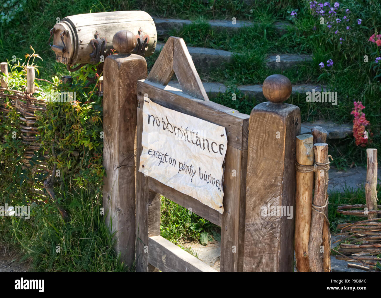 entrance to Bilbo Baggins hobbit hole at the Hobbiton movie set, Matamata Nz Stock Photo