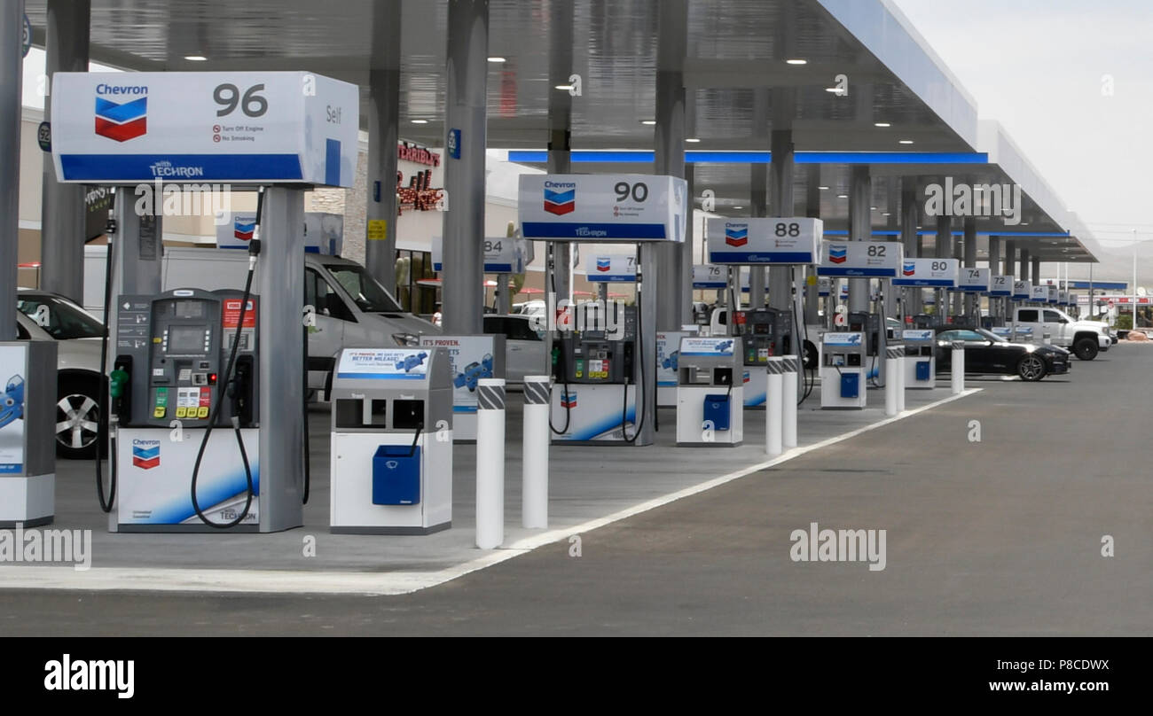 Chevron gas station las vegas hires stock photography and images Alamy