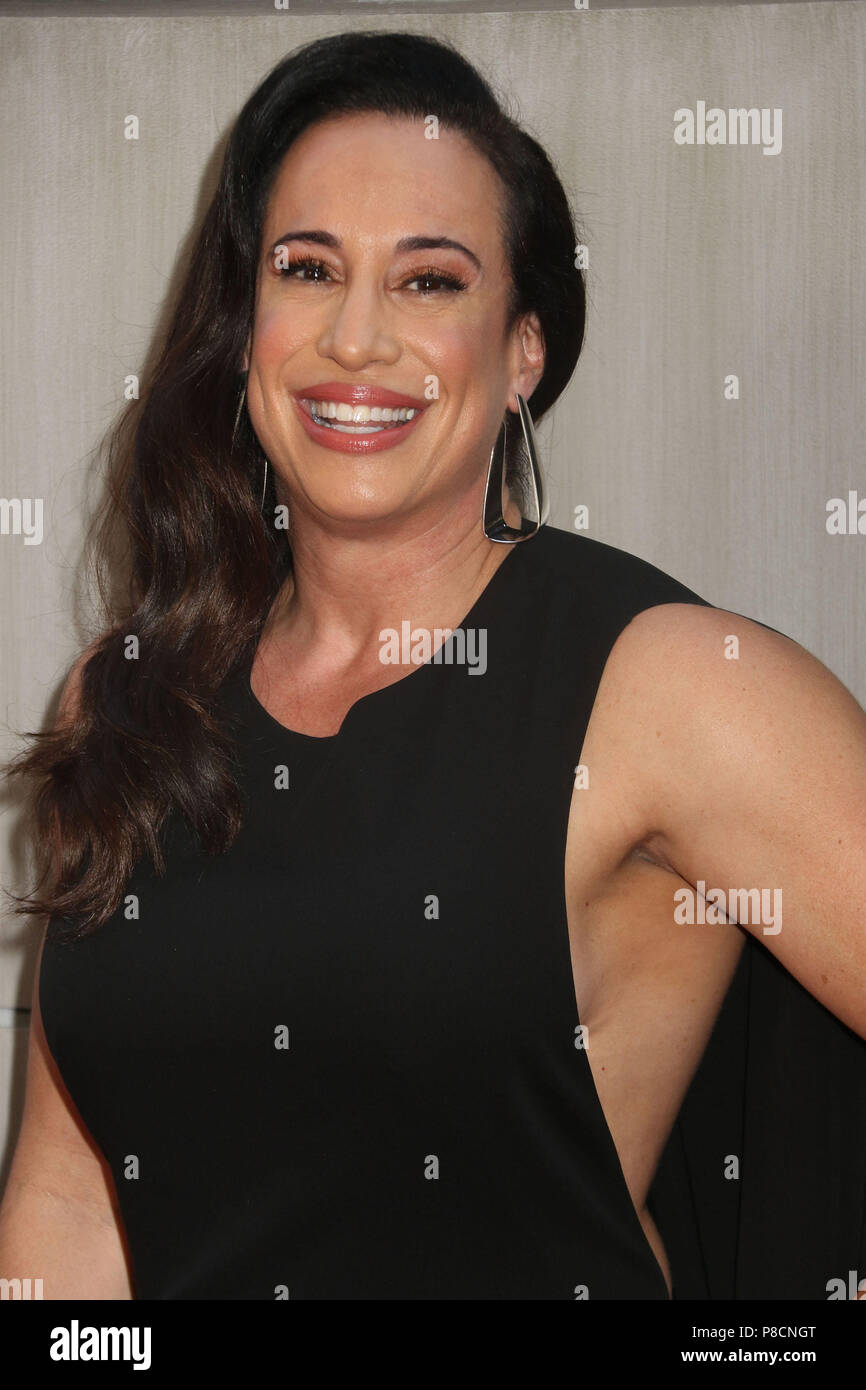 Dwayne johnson dany garcia hi-res stock photography and images - Alamy, image size:866x1390