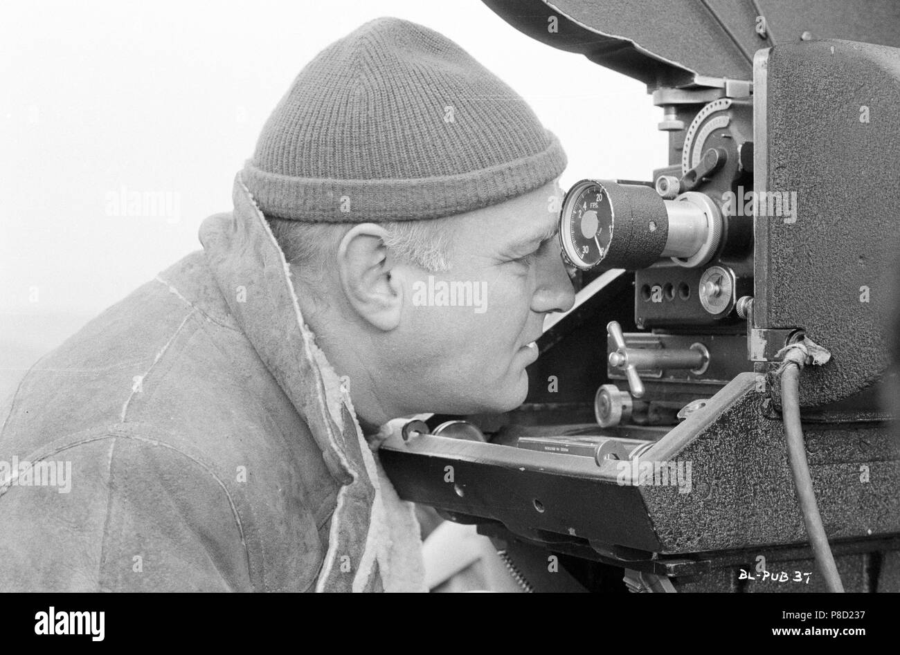 Billy Liar (1963) Film Director John Schlesinger looking through a camera     Date: 1963 Stock Photo