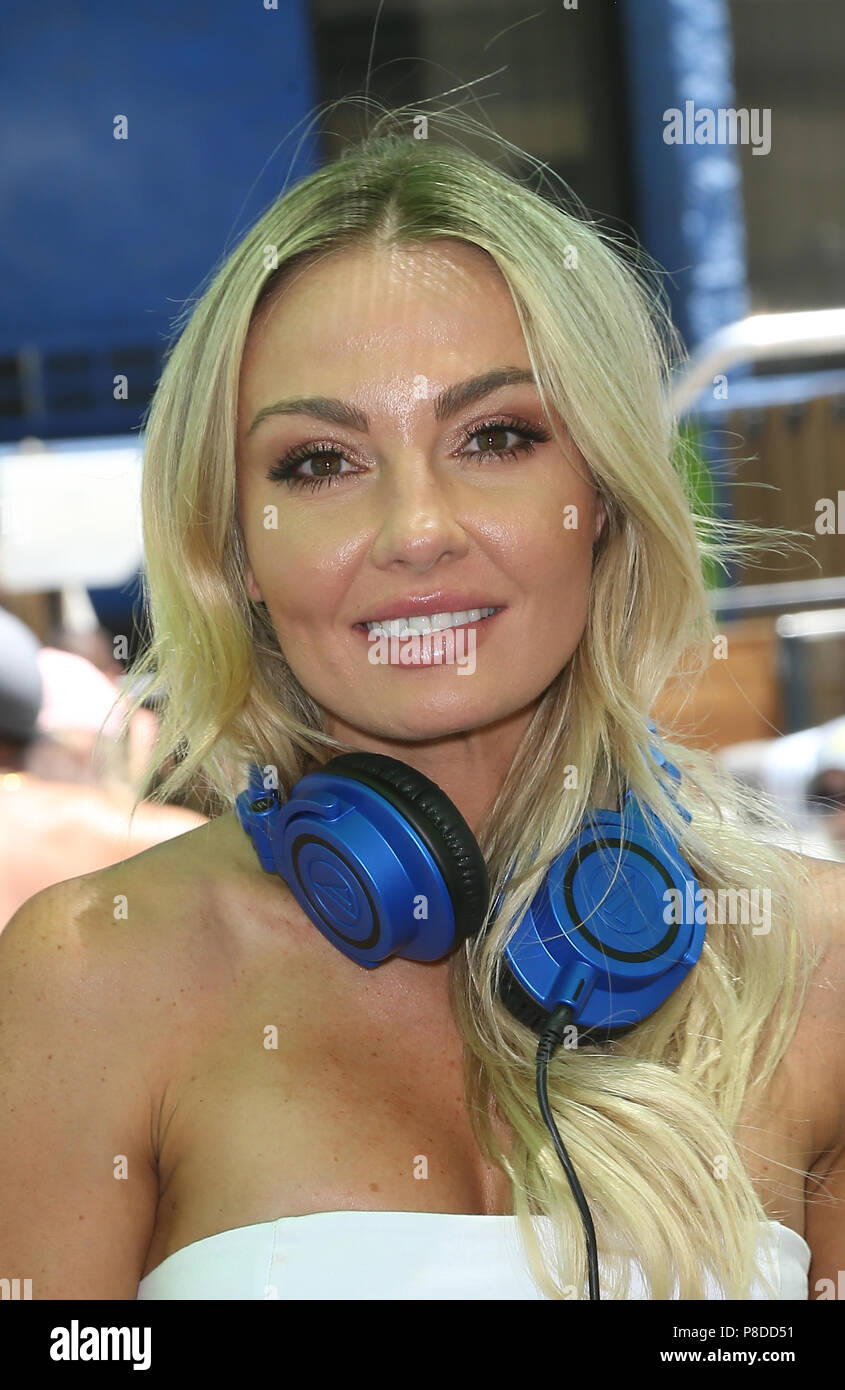 Dj brooke evers Brooke Evers