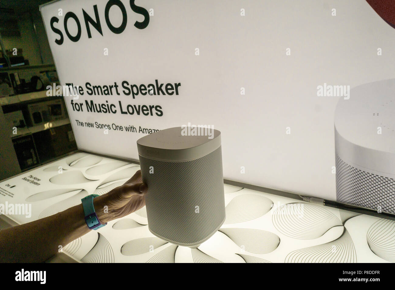 Sonos High Resolution Stock Photography and Images - Alamy