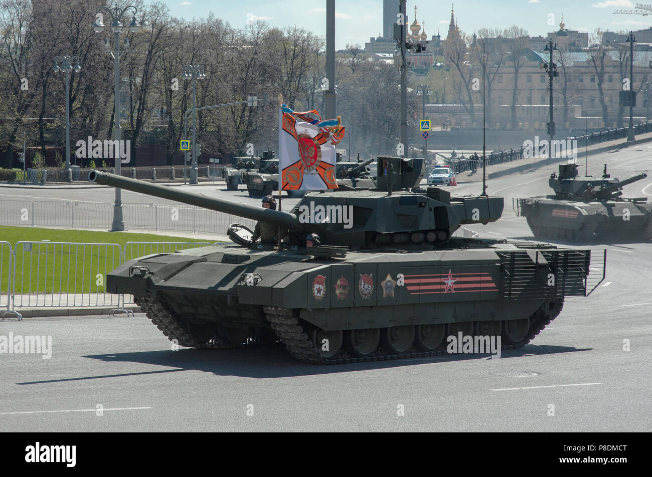 Moscow Russia May 07 17 Russian Main Battle Tank T 14 Armata During The Rehearsal Of The Military Parade For Victory Day In Moscow Stock Photo Alamy Moscow Russia May 07 17 Russian Main Battle Tank T 14 Armata During The Rehearsal Of The Military Parade For Victory Day In Moscow Stock Photo Alamy