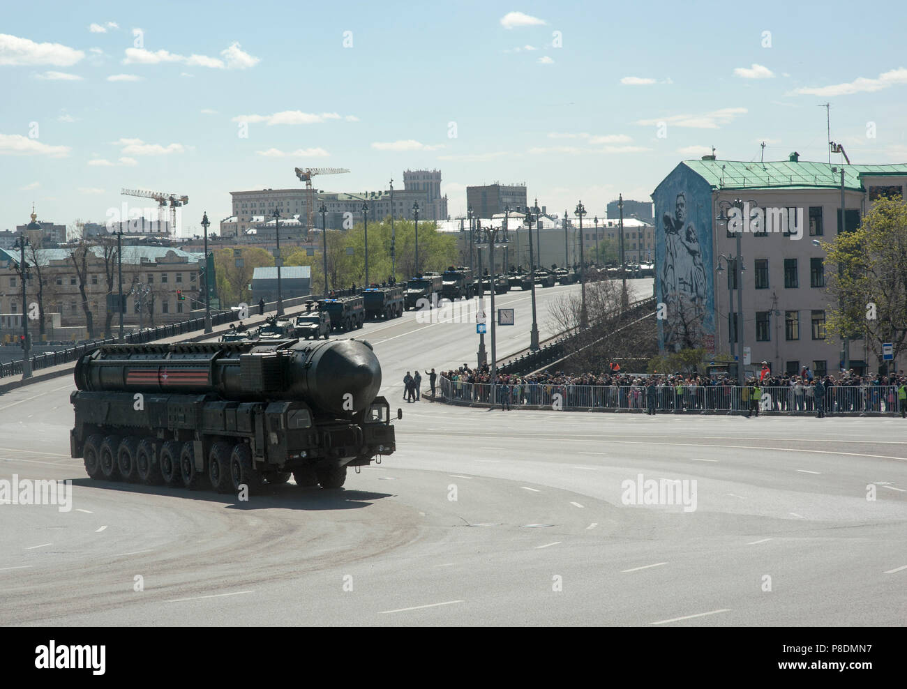 Yars intercontinental ballistic missile system hi-res stock photography ...
