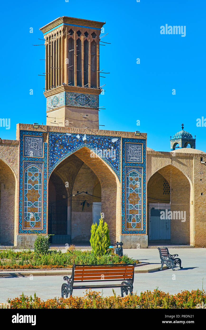 The View On Scenic Tiled Portal Of Grand Bazaar From Ganjali Khan 